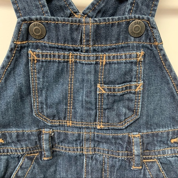 [2 for 25$✨] Gap Jeans Overalls 🌿 - Picture 3 of 7